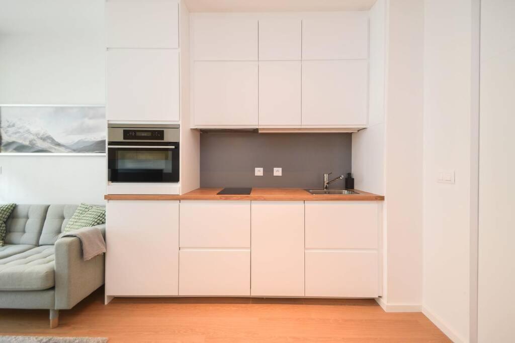 Luxury Apartment In City Center Bratislava Exterior foto