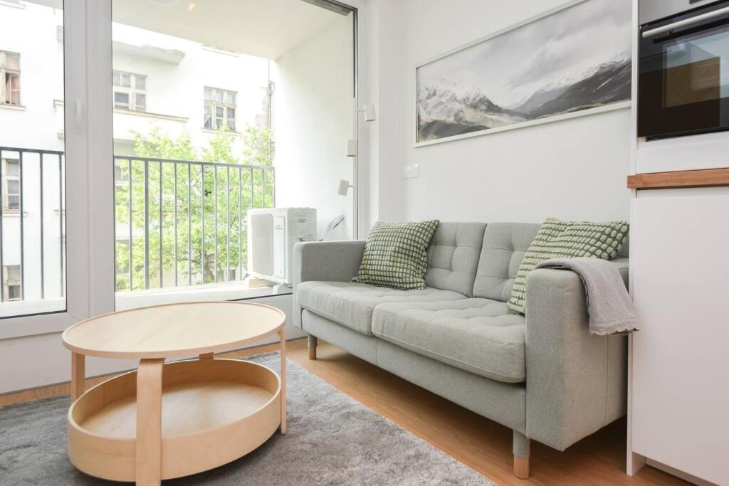 Luxury Apartment In City Center Bratislava Exterior foto