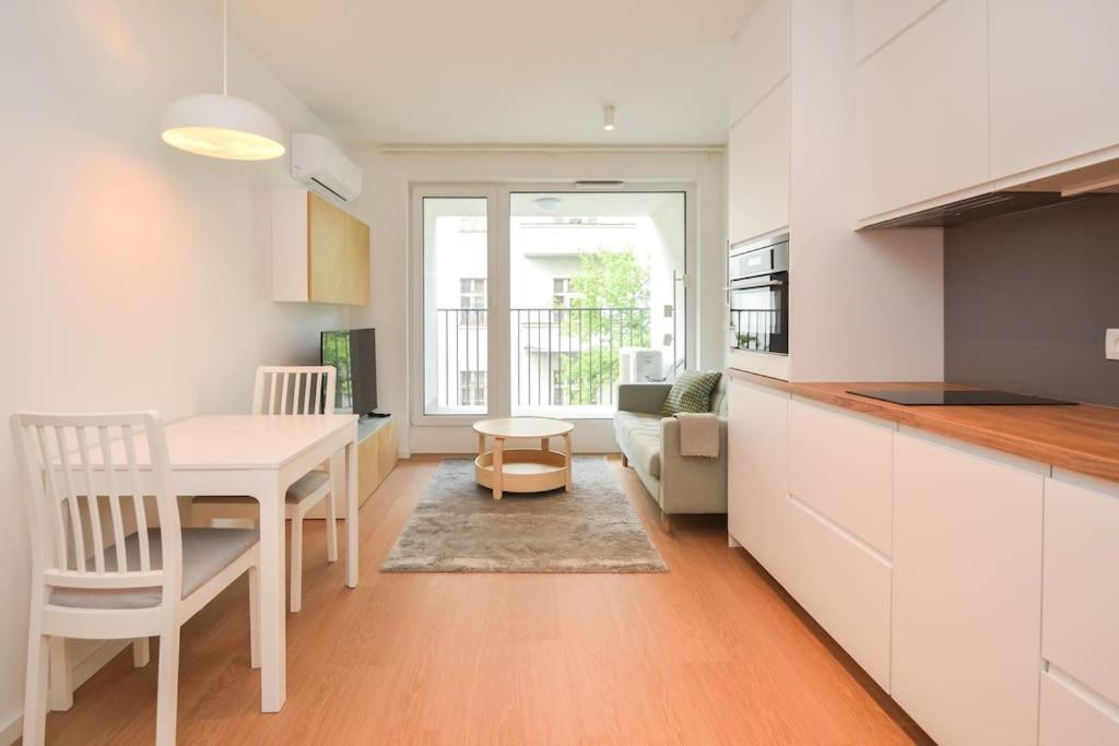 Luxury Apartment In City Center Bratislava Exterior foto